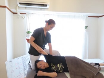 アンムート(anmut)の写真/《完全個室》カイロプラクティック×ほぐし施術で軽やかな身体へ♪美しい姿勢で魅力度UPへ＊。