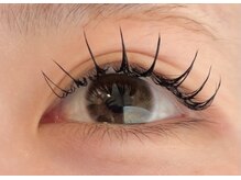 エンジェルリフレの雰囲気(老舗サロン推し一番人気のエクステDカール。もちの良さは◎◎◎)