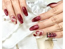 ベミル(Bemilu)/ハート柄ネイル