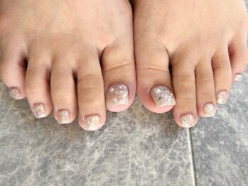 テラス(TERRACE)/キラキラフットデザイン