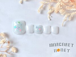 トレンドフットチークネイル