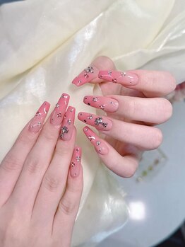 グロー ネイル(Glow Nail)/