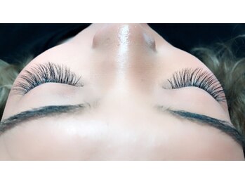 ペティアン エトワール アイラッシュアンドネイル(PETILLANT etoile)/ボリュームラッシュ