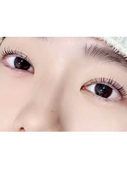 ナチュラル上品な目元にしたい