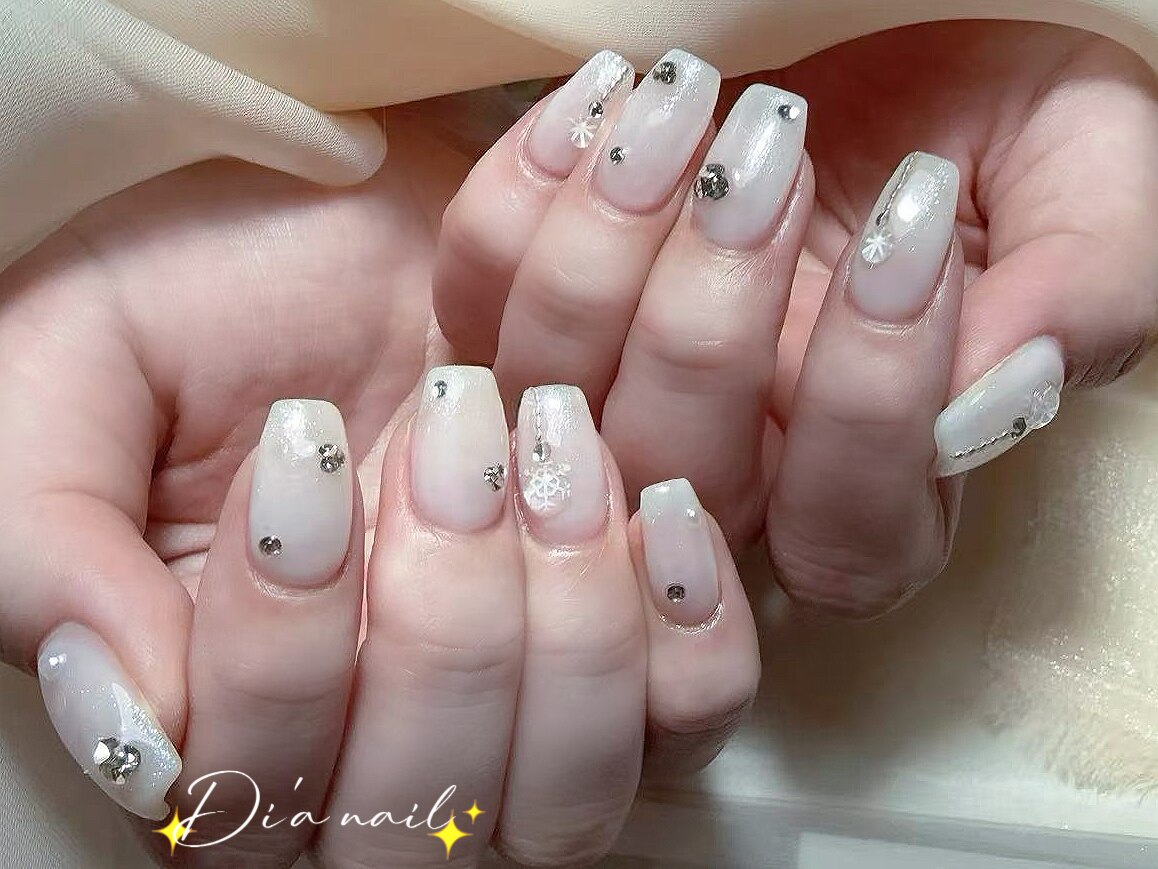 2026年冬トレンド】ホワイト ワンカラーのネイルデザイン集｜人気順｜7
