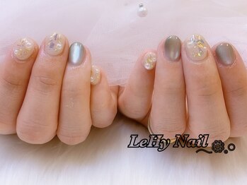 レヒネイル(LeHy nail)/キラキラネイル