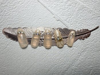 ラウレアルア(Laure’a lua)/ミラーフラワーネイル