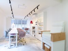ティーリーネイルズ 新宿店(T.Lee Nails)の雰囲気（ サロンの雰囲気［新宿ネイル/ワンホン/長さだし/やり放題］）