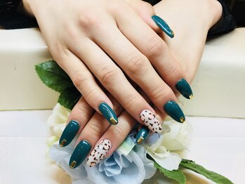 ブリエカドー(Briller Cadeau)/グリーン×レオパード