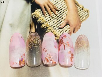 お気軽ビューティエーヴィヒ(Ewig)/8月キャンペーンネイル♪