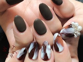 アメンシトリーネイル