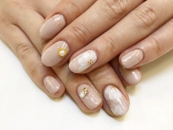 ネイルサロン ジュネイル(NAIL SALON JUNAIL)/ピンクベージュ×フラワー