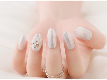 エムスラッシュ ソル センター南(M.SLASH SOL)/ポイントフラワーネイル