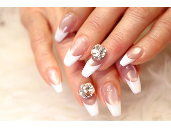 ネイル シャンブル(nail CHAMBRE)/ホワイトフレンチネイル¥6670