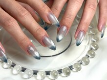 パダアット ヴァラネイル 天神南店(PADA at VALLANAIL)/グレーマグネット/先端ブルー