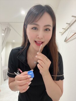 ホワイトニングショップ 船橋店/(1)リップクリーム塗布