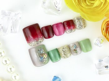 ピッピ 桜新町店(peep PEEP)の写真/【フットジェル¥9340】チラッと覗く足先で女子力UP♪ワンランク上の接客と技術が自慢★ハンドと同時もOK！