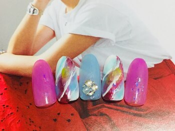 お気軽ビューティエーヴィヒ(Ewig)/8月キャンペーンネイル♪