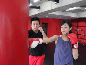 B-PLUS川越の写真/【脂肪燃焼×ボディメイク】二の腕・ウエスト・脚の「落ちにくい部位」が目に見えてサイズダウン!