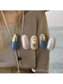 レイネイル レイアイ レイエステティック 扶桑店/くすみブルー×ラメネイル