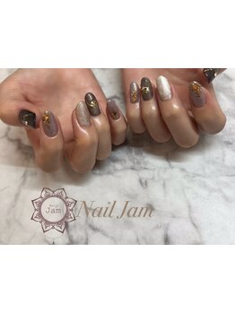 シンプル系（オフィス・日常）が得意