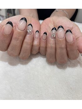 エポック(Epokku)/黒フレンチネイル