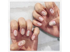 シンプルお呼ばれネイル