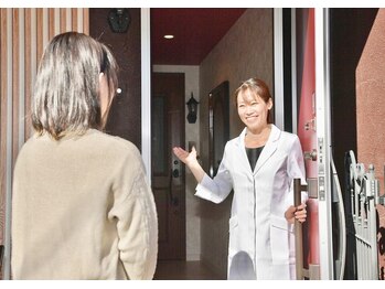 ビープロデュース 国分寺店(B' PRODUCE)/笑顔でお出迎え