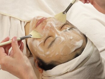 エステサロン ロティオン/落ちないファンデメソスキン