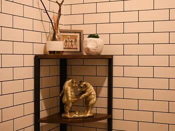 バンブルビー(BUMBLEBee)/トイレにいるのは