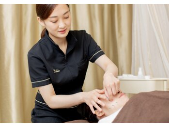 六花鍼灸整骨院 天神店/ほうれい線やたるみに美容鍼