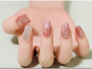 エムスラッシュ ソル センター南(M.SLASH SOL)/ワンポイントバカラネイル