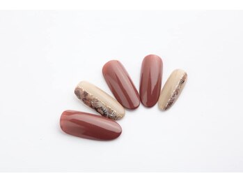 エムスラッシュ ソル センター南(M.SLASH SOL)/さりげなく♪大人パイソン