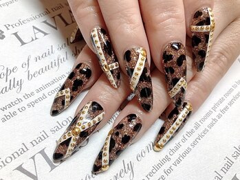 ラヴィアスプラス(LAVIAS+)/