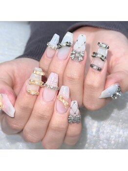 クイーンズビューティーサロン 歌舞伎町店(Queen's beauty salon)/チップ長さだしやりつけ放題