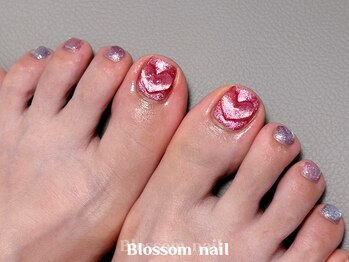 ブラソンネイル(Blossom nail)/ハートフットネイル