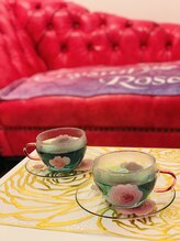 アロマアンドビューティー クリスタルローズ(CRYSTAL ROSE)/ハーブティーサービス