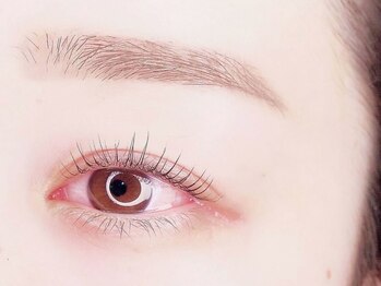 アイラッシュサロン ヴェリィ(VERRY.)の写真/眉毛WAX & トリートメント付まつ毛パーマ 初回￥9900♪垢抜け眉と上向きまつ毛で、洗練された印象へ＊゜