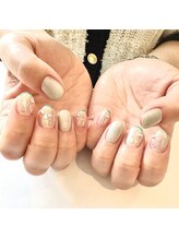 ハーティーネイル 自由が丘南口店(heartynail)/ホイル/オーロラミラー/スタッズ