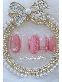 ニットネイルピンク　チェック