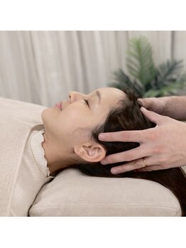 ウィーブ(WIIVE)の写真/＜視界をクリアに！＞巻き肩整体×ヘッドスパで、上半身や目の血流を促進。
視界もスッキリ軽やかに。