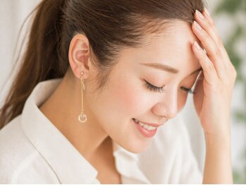 グラマラス 横浜関内店(GLAMOROUS)の写真/『一生続けられるエクステ』GLAMOROUS★まつ毛を傷めない技術の高さと5種から選べるグルーでモチ大好評