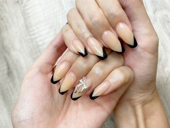 ルプリュシュ ルフレ(Le plus reflet)/黒フレンチネイル