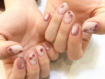 フェザー(Feather)の写真/妥協したくない、失敗したくない方必見！TOPクラスの高技術★ベテランネイリストが理想の指先を叶えます。