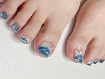 アップリップスダブリュー(Uplips.w)/