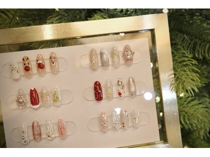 ネイルスタンド(NAIL STAND)の写真