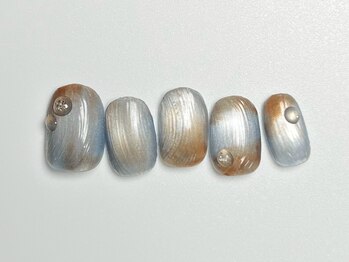 ブラウン×ブルー水光ネイル