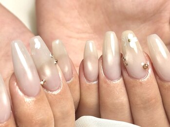 パダアット ヴァラネイル 天神南店(PADA at VALLANAIL)/シルキーマグネット/桜ネイル