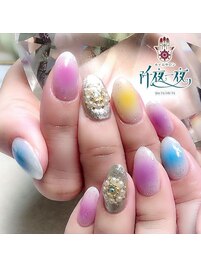 カラフルチークネイル