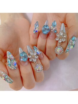 ムーン(MooN)/キラキラネイル